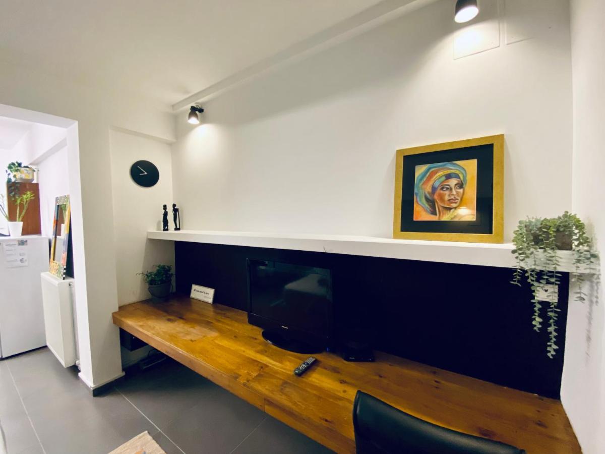 Small Gem Studio Athens, Next To Metro Nomismatokopeio Exterior foto